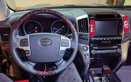 Toyota Land Cruiser 200, 2014 год, 7 300 000 рублей, 9 фотография