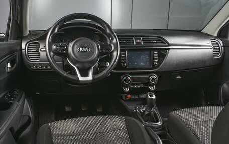 KIA Rio IV, 2018 год, 1 329 000 рублей, 6 фотография