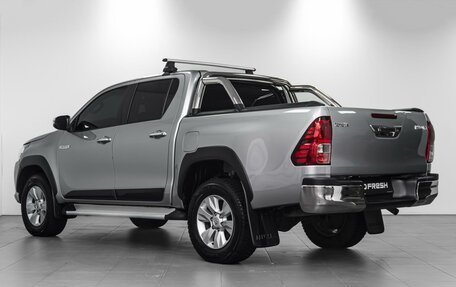 Toyota Hilux VIII, 2017 год, 3 202 000 рублей, 2 фотография