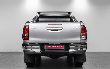 Toyota Hilux VIII, 2017 год, 3 202 000 рублей, 4 фотография