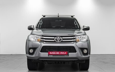 Toyota Hilux VIII, 2017 год, 3 202 000 рублей, 3 фотография