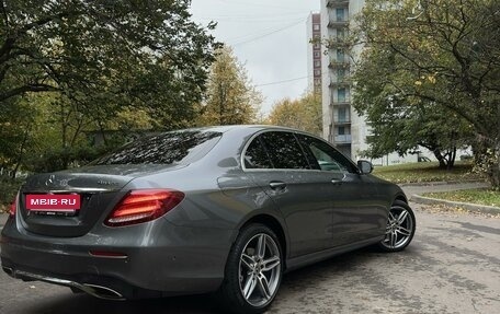 Mercedes-Benz E-Класс, 2019 год, 3 600 000 рублей, 4 фотография