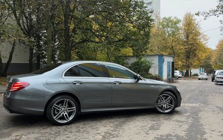 Mercedes-Benz E-Класс, 2019 год, 3 600 000 рублей, 8 фотография