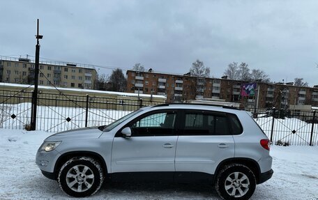 Volkswagen Tiguan I, 2010 год, 1 000 000 рублей, 2 фотография