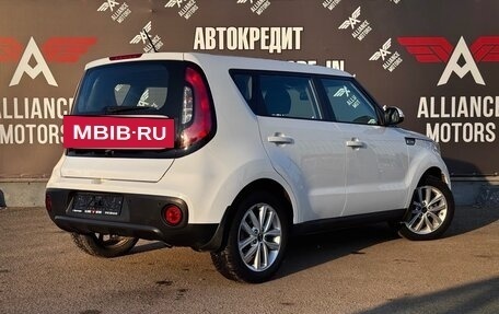 KIA Soul II рестайлинг, 2017 год, 1 605 000 рублей, 9 фотография