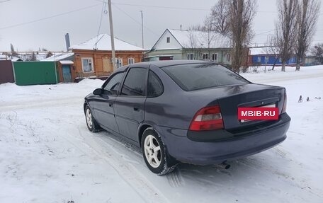 Opel Vectra B рестайлинг, 1995 год, 220 000 рублей, 3 фотография