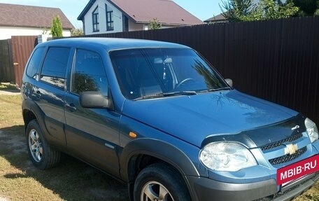 Chevrolet Niva I рестайлинг, 2009 год, 430 000 рублей, 4 фотография