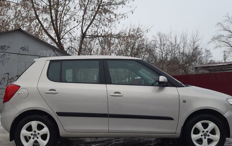 Skoda Fabia II, 2013 год, 950 000 рублей, 2 фотография