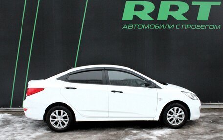 Hyundai Solaris II рестайлинг, 2013 год, 920 000 рублей, 2 фотография