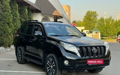 Toyota Land Cruiser Prado 150 рестайлинг 2, 2015 год, 4 850 000 рублей, 4 фотография