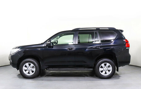 Toyota Land Cruiser Prado 150 рестайлинг 2, 2023 год, 7 989 000 рублей, 8 фотография