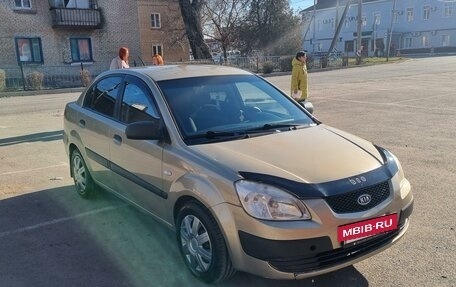 KIA Rio II, 2007 год, 500 000 рублей, 4 фотография