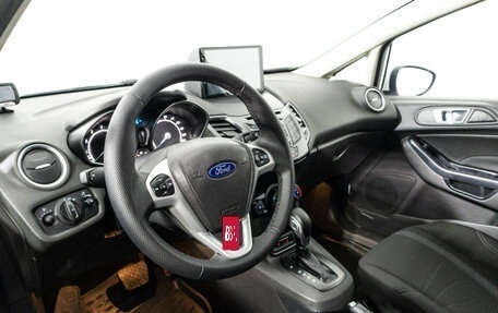 Ford Fiesta, 2015 год, 935 000 рублей, 11 фотография