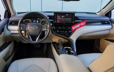 Toyota Camry, 2022 год, 4 350 000 рублей, 6 фотография