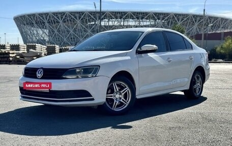 Volkswagen Jetta VI, 2015 год, 950 000 рублей, 2 фотография