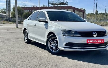 Volkswagen Jetta VI, 2015 год, 950 000 рублей, 3 фотография