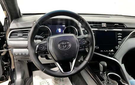 Toyota Camry, 2020 год, 3 200 000 рублей, 13 фотография