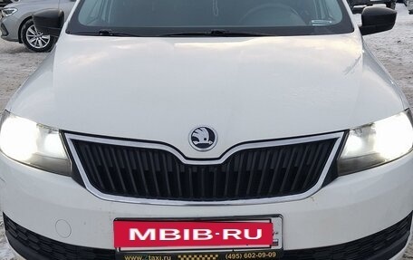 Skoda Rapid I, 2017 год, 750 000 рублей, 4 фотография