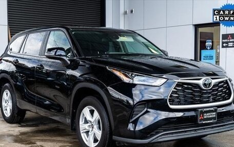 Toyota Highlander, 2023 год, 7 476 394 рублей, 2 фотография