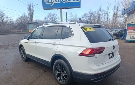 Volkswagen Tiguan II, 2023 год, 4 700 000 рублей, 10 фотография