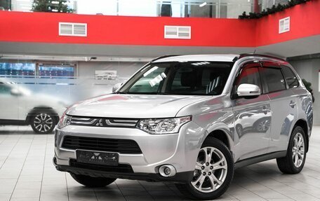 Mitsubishi Outlander III рестайлинг 3, 2012 год, 1 499 000 рублей, 5 фотография