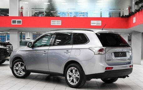 Mitsubishi Outlander III рестайлинг 3, 2012 год, 1 499 000 рублей, 4 фотография