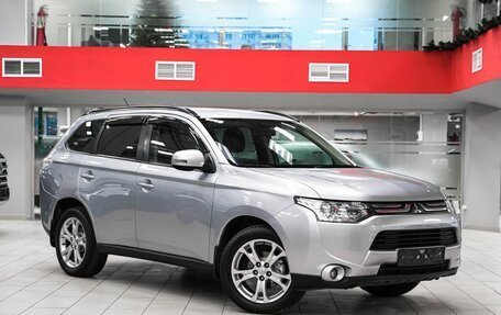 Mitsubishi Outlander III рестайлинг 3, 2012 год, 1 499 000 рублей, 3 фотография