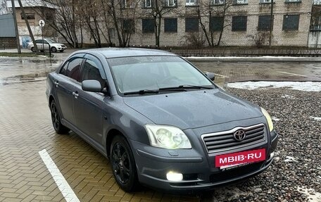 Toyota Avensis III рестайлинг, 2003 год, 690 000 рублей, 2 фотография