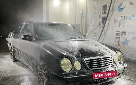 Mercedes-Benz E-Класс, 1997 год, 600 000 рублей, 8 фотография