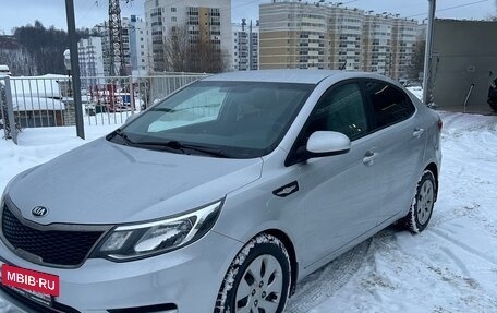 KIA Rio III рестайлинг, 2016 год, 990 000 рублей, 4 фотография