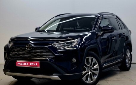 Toyota RAV4, 2019 год, 3 730 000 рублей, 1 фотография