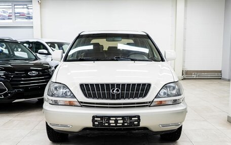 Lexus RX IV рестайлинг, 1999 год, 950 000 рублей, 2 фотография