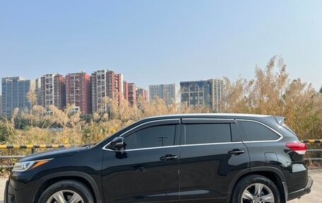 Toyota Highlander III, 2021 год, 3 470 000 рублей, 4 фотография