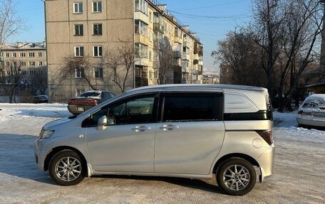 Honda Freed I, 2010 год, 960 000 рублей, 3 фотография