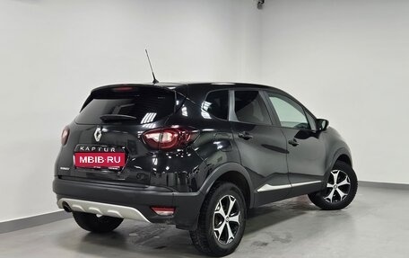 Renault Kaptur I рестайлинг, 2018 год, 1 247 000 рублей, 2 фотография