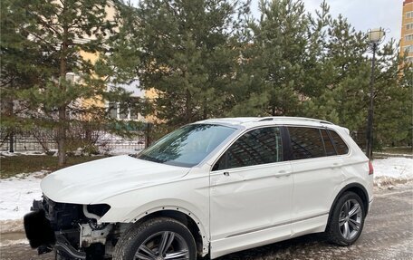 Volkswagen Tiguan II, 2019 год, 1 290 000 рублей, 8 фотография