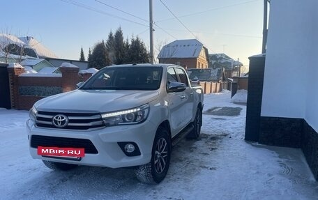 Toyota Hilux VIII, 2017 год, 3 850 000 рублей, 4 фотография