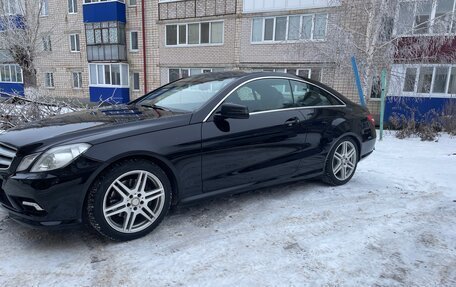 Mercedes-Benz E-Класс, 2010 год, 1 750 000 рублей, 3 фотография