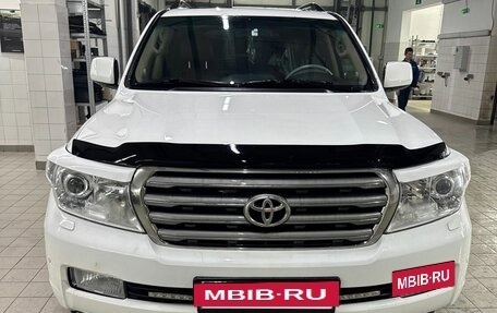 Toyota Land Cruiser 200, 2011 год, 2 997 000 рублей, 2 фотография