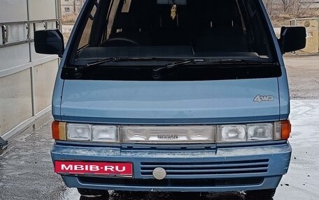 Nissan Largo III (W30), 1989 год, 500 000 рублей, 1 фотография