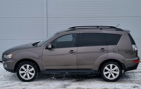 Mitsubishi Outlander III рестайлинг 3, 2010 год, 1 217 000 рублей, 4 фотография