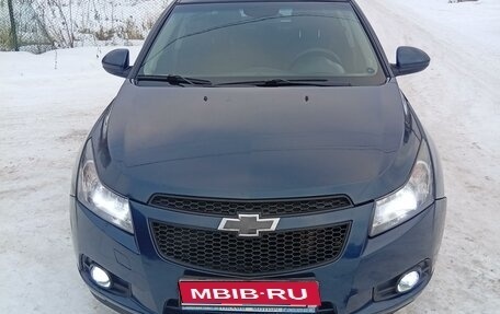 Chevrolet Cruze II, 2009 год, 500 000 рублей, 1 фотография