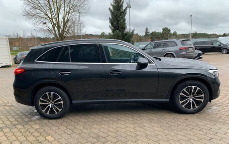 Mercedes-Benz GLC, 2023 год, 7 450 000 рублей, 2 фотография