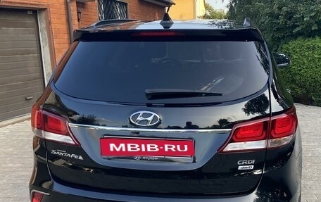 Hyundai Santa Fe III рестайлинг, 2018 год, 3 300 000 рублей, 4 фотография