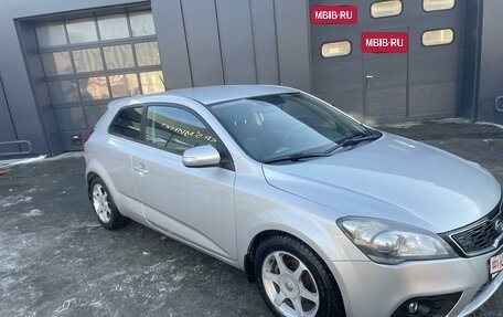 KIA cee'd I рестайлинг, 2011 год, 865 000 рублей, 14 фотография