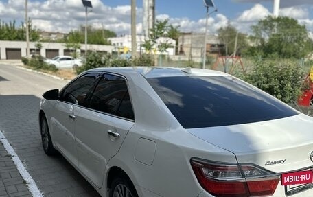 Toyota Camry, 2017 год, 2 850 000 рублей, 15 фотография