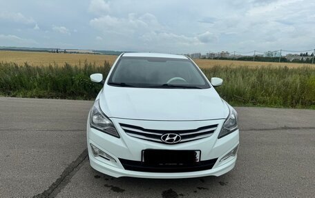 Hyundai Solaris II рестайлинг, 2014 год, 1 200 000 рублей, 9 фотография