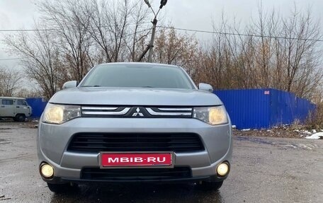 Mitsubishi Outlander III рестайлинг 3, 2012 год, 1 450 000 рублей, 1 фотография