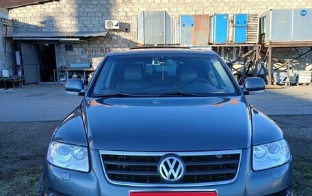 Volkswagen Touareg III, 2004 год, 930 000 рублей, 3 фотография