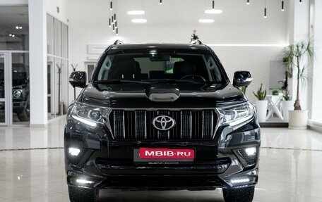 Toyota Land Cruiser Prado 150 рестайлинг 2, 2021 год, 7 998 000 рублей, 2 фотография